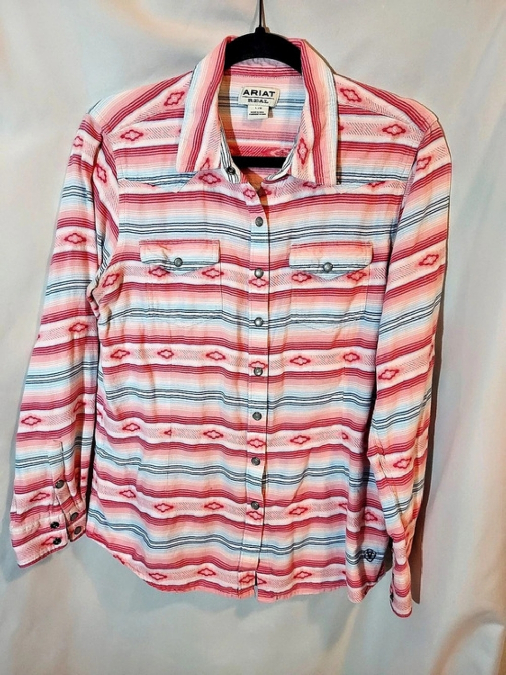 Ariat R.E.A.L. Kaycee Classic Watercolor Serape Aztec Western Snap Shirt L